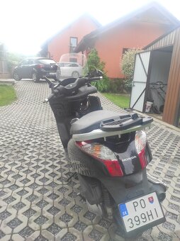 Predám skúter HONDA S-WING 125, r.v 2012 (po menšej nehode) - 3