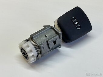 Vlozka zámku Audi 8E1 837 063 - 3