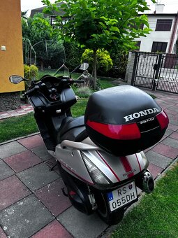 Honda Silverwing 600 - 3
