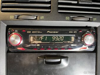 Rádio Pioneer - 3