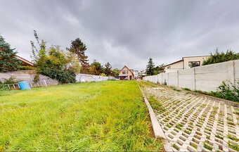 Stavebný pozemok v centre obce Ivanka pri Dunaji - 3