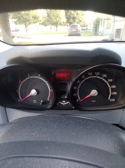 Ford Fiesta 1.2516v 60kw rok  2011 Trend - 3