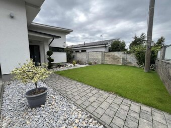 Moderný rodinný dom na predaj v Hadovciach – s bazénom - 3