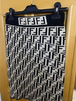 Štylova sukna S/M - 3