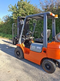 VZV Toyota 42-7 FGF25 - 3