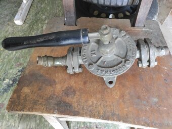 Predam spinace, manomentre, rucne cerpadlo - 3