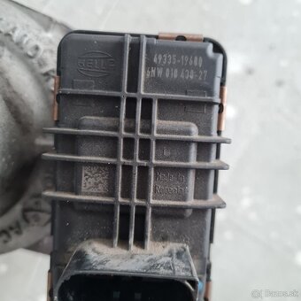 Pokazené turbo jaguar - 3