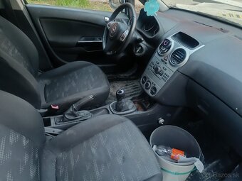 Predám Opel Corsa 1.3 cdti Multijet 55kw rv 2013 - 3