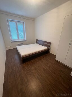 Na prenajom 2-izb. byt s rozlohou 75m2 na Zeleznicnej ulici - 3