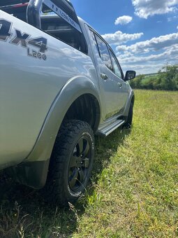 Mitsubushi L200 - 3
