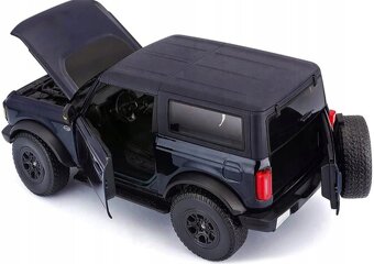 Maisto Ford Bronco Wildtrak 2021, 1:18,čierna metalíza - 3