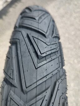 Pevná mestská pneumatika CST Tourance 20 x 4.00 - 3
