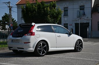 Volvo C30 R-Design - 3