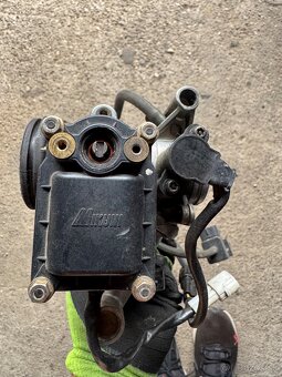 Suzuki gsxr 600 vstrekovanie - 3