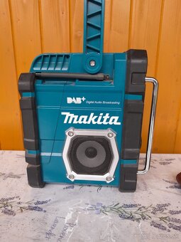 Makita DMR 112 - 3