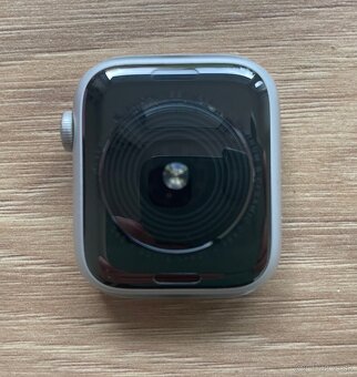 Predam Apple Watch 6 SE 44 mm - 3