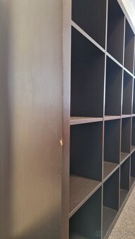 Ikea Expedit 4x4 (Kallax) tmavy - 3