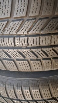 Predám 2ks jazdené zimné 205/60r16-92H Continental - 3