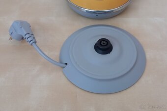 Rýchlovarná konvica De'Longhi KBOC 2001.Y v žltej farbe - 3