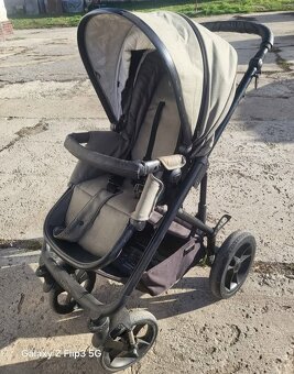 Detský športový kočík značky MON - 3