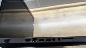 Predám starší Ntb hp g72 17” - 3