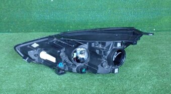 hyundai i30 svetlo pravé 2017+ - 3