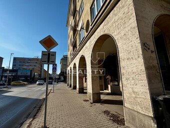 Prenájom lukratívnych obchodných priestorov (55m2) v... - 3