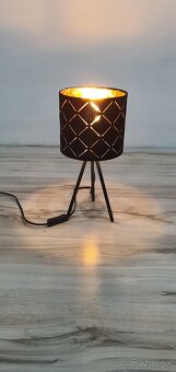 Predám nočnú lampu cirno zlatú - 3
