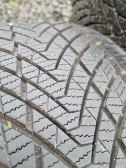 245/40 R19 98Y celoročné pneumatiky - 3
