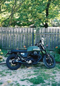 Moto Guzzi V7 III Stone - 3