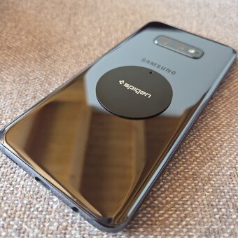 Samsung s10e - 3