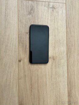 iPhone Xr Black 64GB - 3
