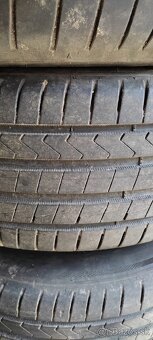 Predam elektrony z BMW 1, 118i, 15palcove, obute 205 55 r16 - 3