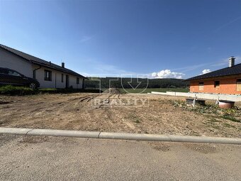 Krásny výhľad na les. Pokojná Lokalita. Stavebný pozemok... - 3