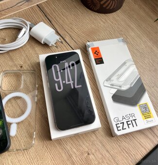 Apple iPhone 16 Pro 128GB Biely TOP STAV - 3