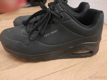 Dievčenska zimna obuv zachovalom stave , - 3