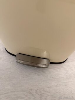 Odpadkový kôš Songmics, kuchynský, 30l, kovový - 3