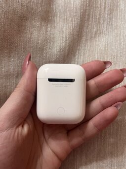 Apple AirPods 2 generácie - 3