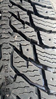 Predám zimné  pneu 285/70 R17 - 3