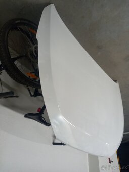 Predná kapota na Hyundai Tucson - 3