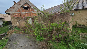 Ponúkame exkluzívne na predaj menší rodinný dom v obci Čata - 3