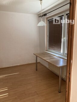 PREDAJ 1 IZBOVÝ BYT LÁNSKA, POVAŽSKÁ BYSTRICA - 3