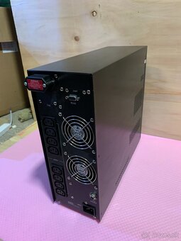 Záložný zdroj Delta 2kVA, 1400W - 3