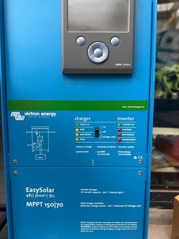 Predám Victron EasySolar 48/3000/35-50 MPPT 150/70 + batérie - 3