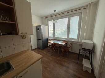 2 izbový byt s balkónom - 3