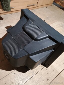 Televízor Orava - 3