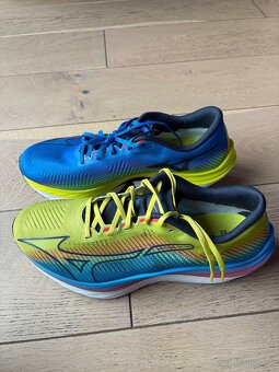 Pánske bežecké topánky Mizuno Wave Rebellion Pro - 3