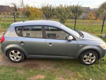 Kia CEED CRDi - 3