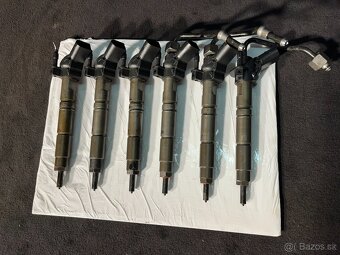 Rozpredam na N.D EU Verzia Jeep Grand Cherokee. 3.0CRD A/T - 3