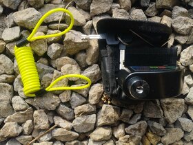 Predám nové prepínače , maska, zámok na kotúč s alarmom - 3